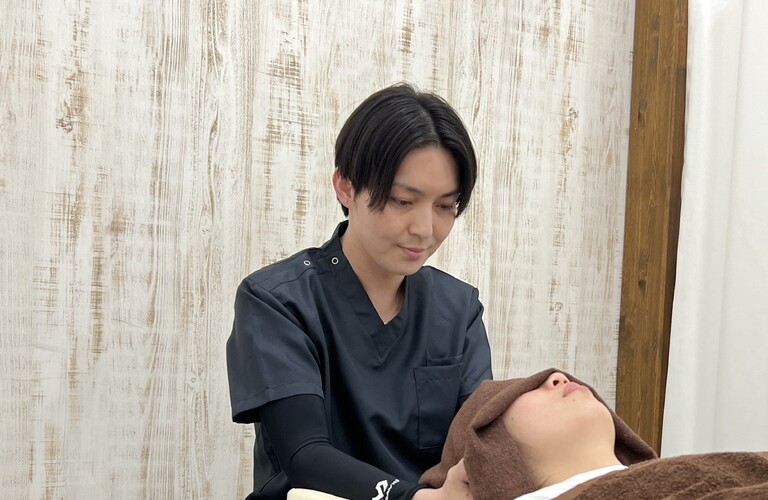 巻き肩から解放される！原因と解決法を徹底解説｜群馬県太田市の接骨院なら太田あらいの森鍼灸接骨院・整体院